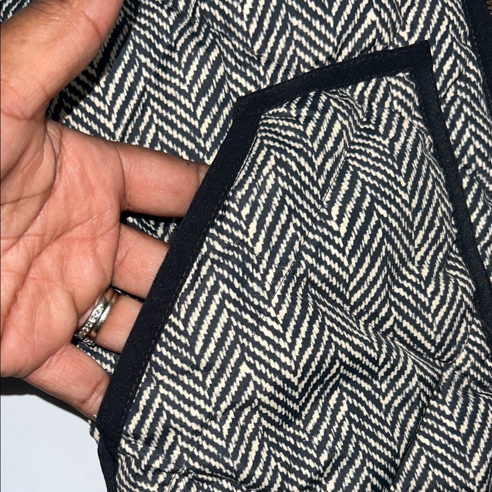 J.Crew Women’s Navy and Cream Patterned Vest XXS - Picture 5 of 8